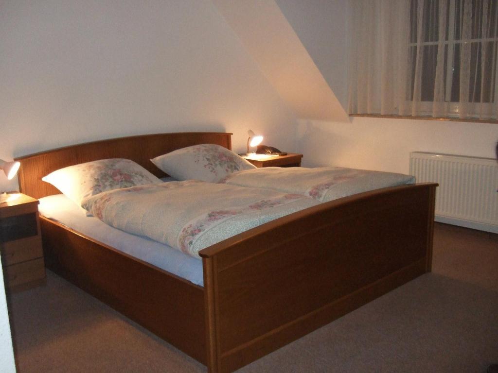 Brauhaus Zils Brau Hotel Restaurant Fohren Zimmer foto